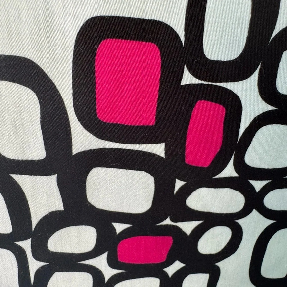 TAHARI 6 Pink, Black & White geometric design fitted dress. Excellent condition - Picture 3 of 9
